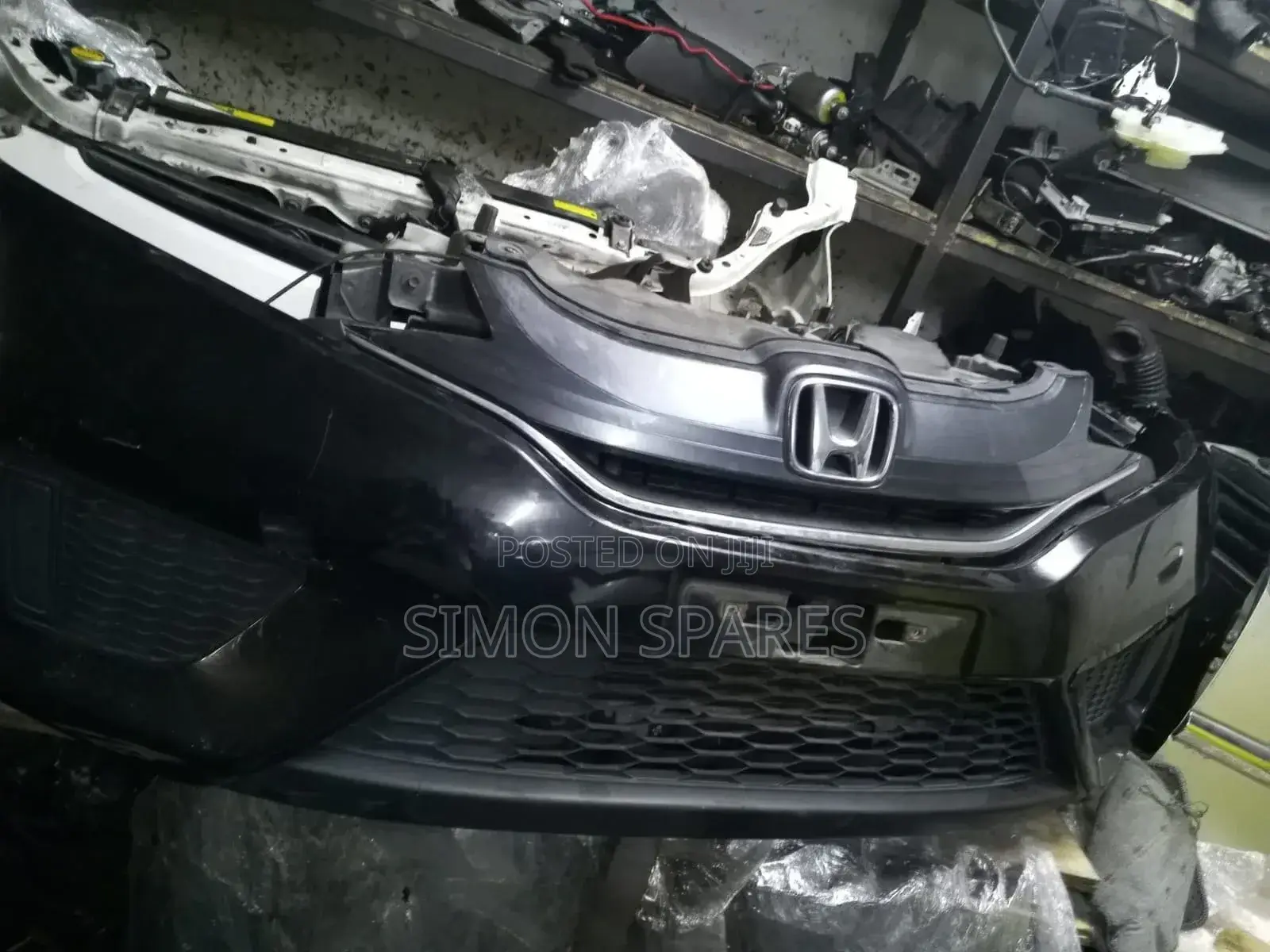 Honda Fit Hybrid Nosecut 2013–2020 Original Ex-Japan