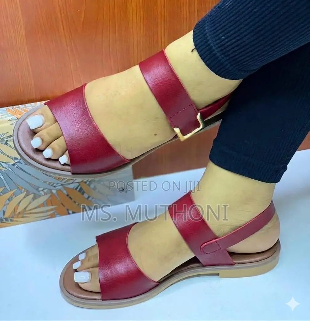 Simple Design Twin Straps and a Gold-Toned Buckle Detail Flat Sandals
