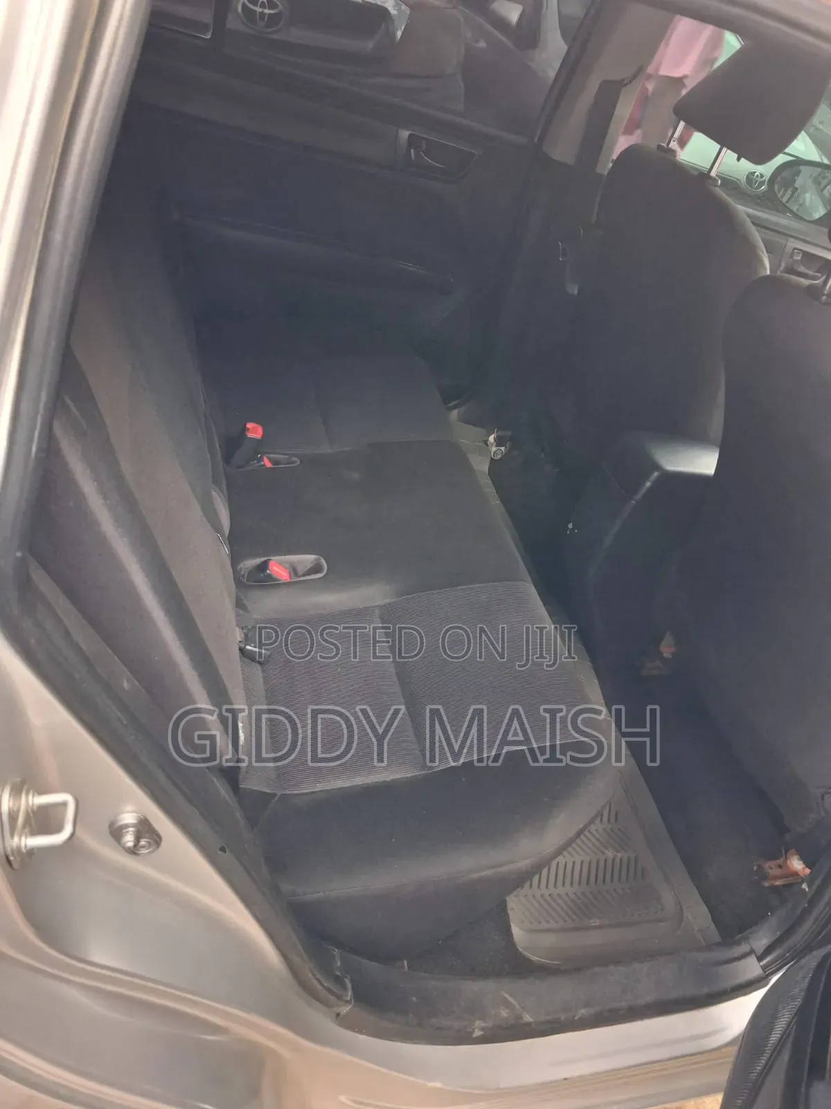 Toyota Corolla Fielder 1.5 Petrol AWD 2015 Silver