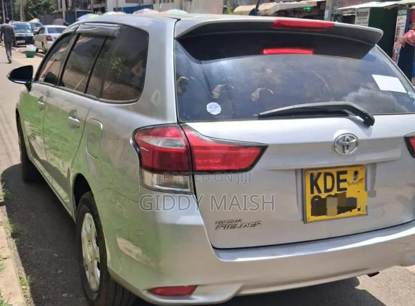 Toyota Corolla Fielder 1.5 Petrol AWD 2015 Silver