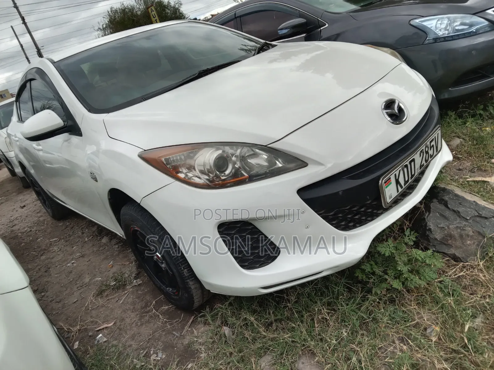 Mazda Axela 2013 White