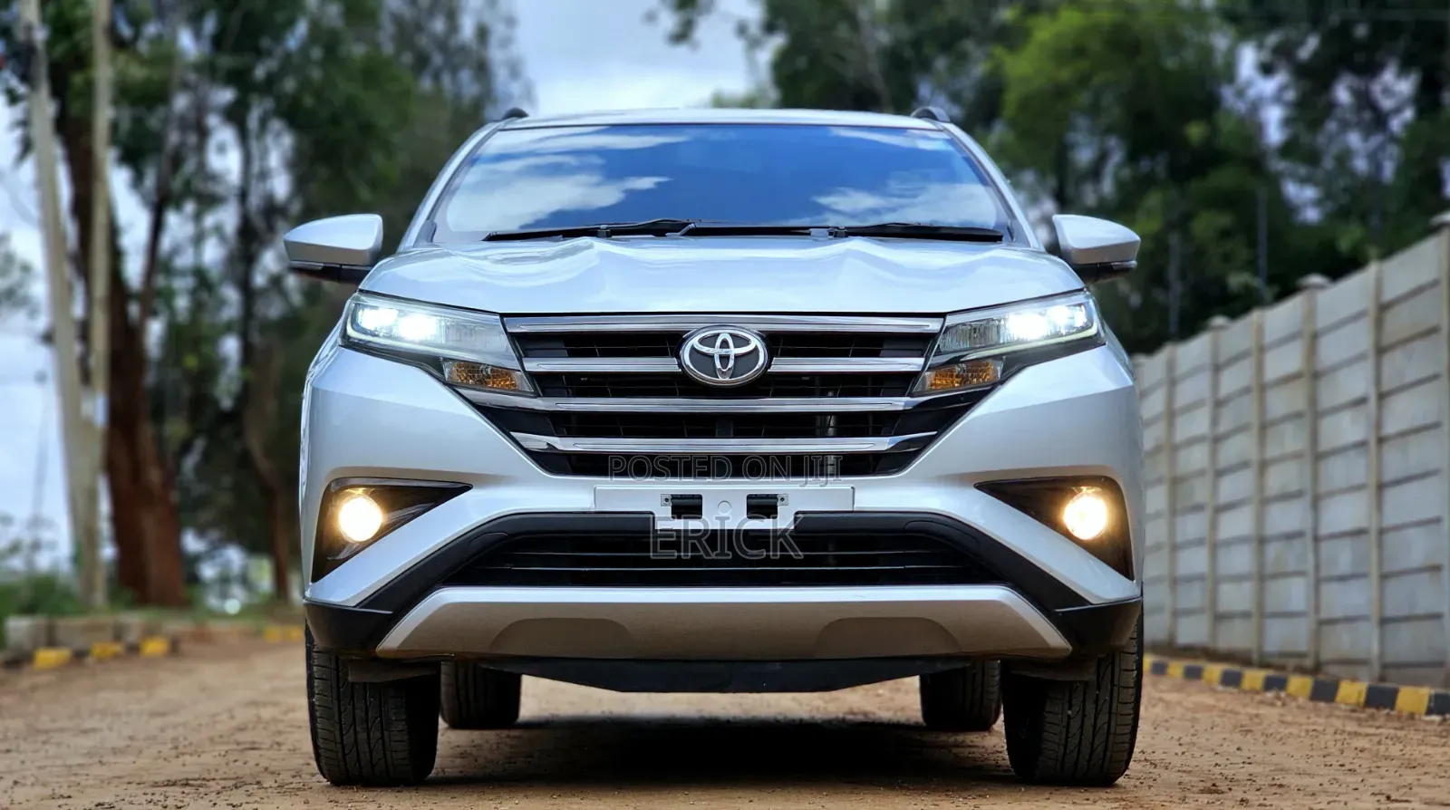 Toyota Rush 2022 Silver