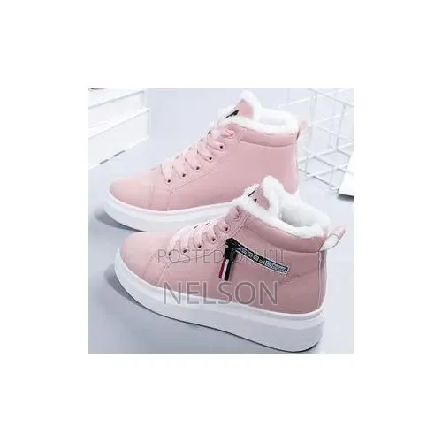 Women Ankle Sneaker Boot for Outdoor Travel