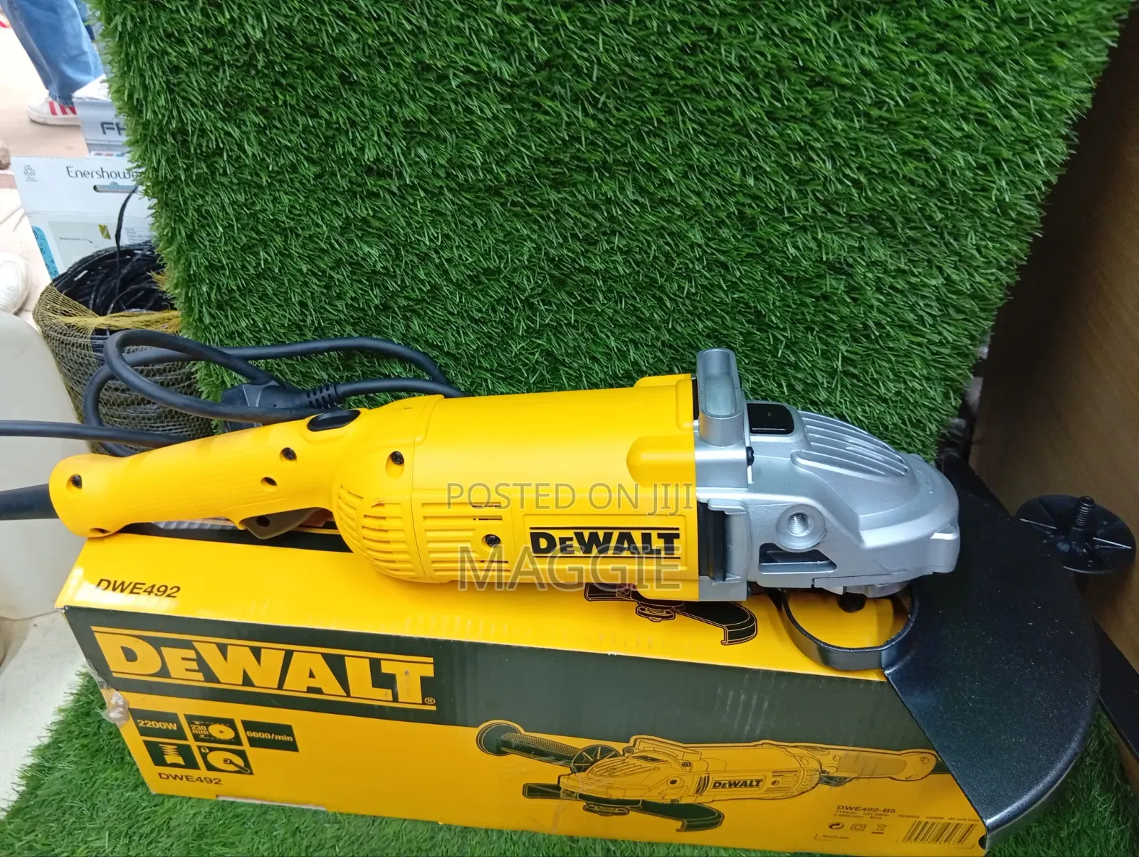 Dewalt Grinder 2200w