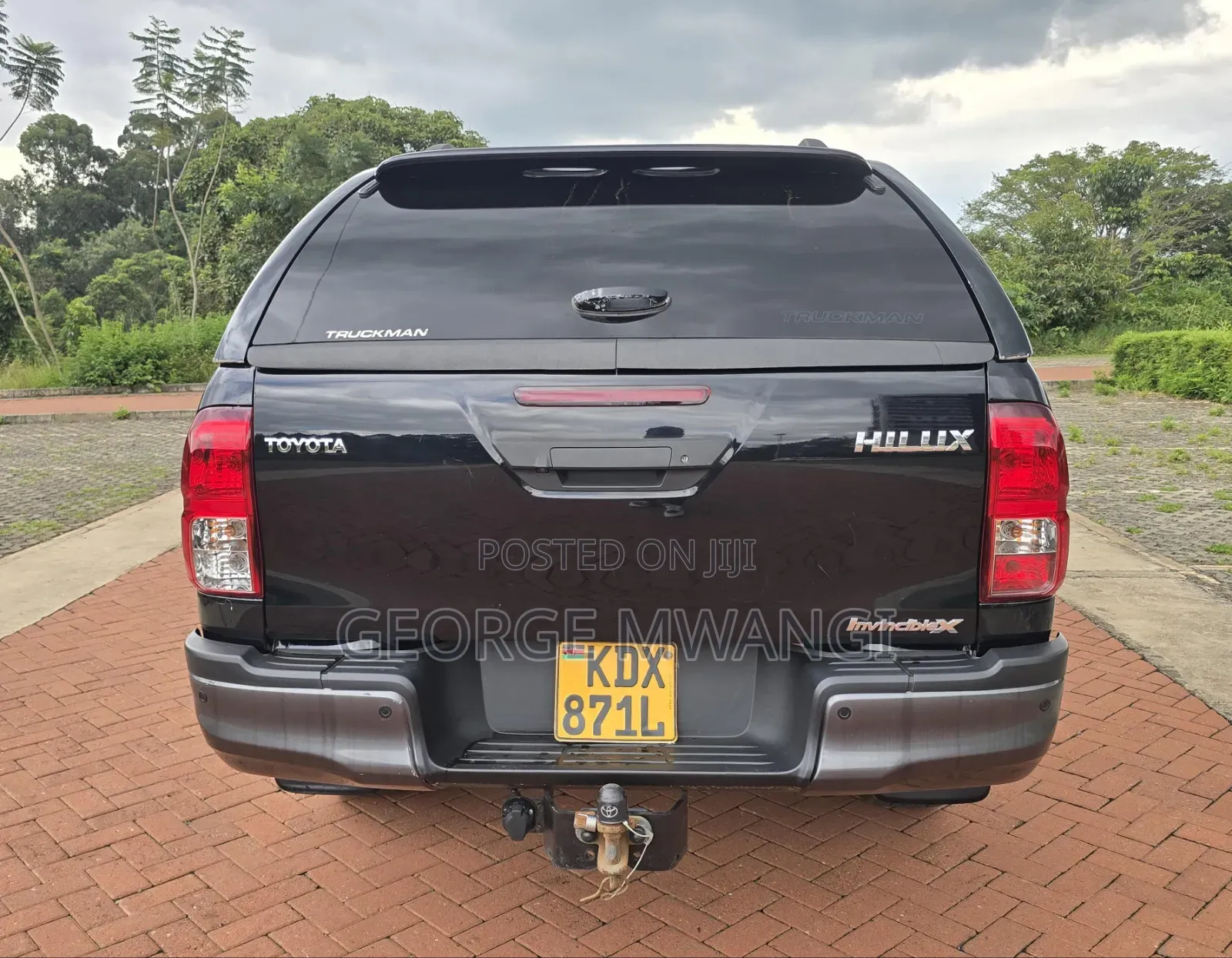 Toyota Hilux 2019 Black