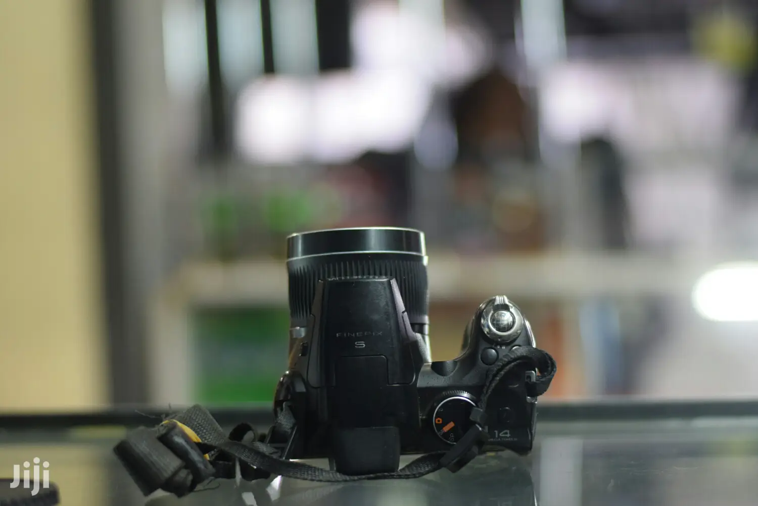Fujifilm Finepix 5 Pro Camera
