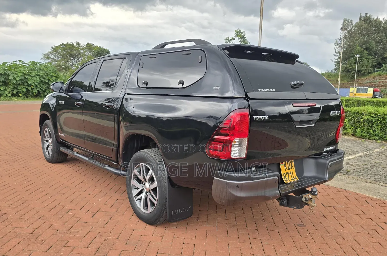 Toyota Hilux 2019 Black