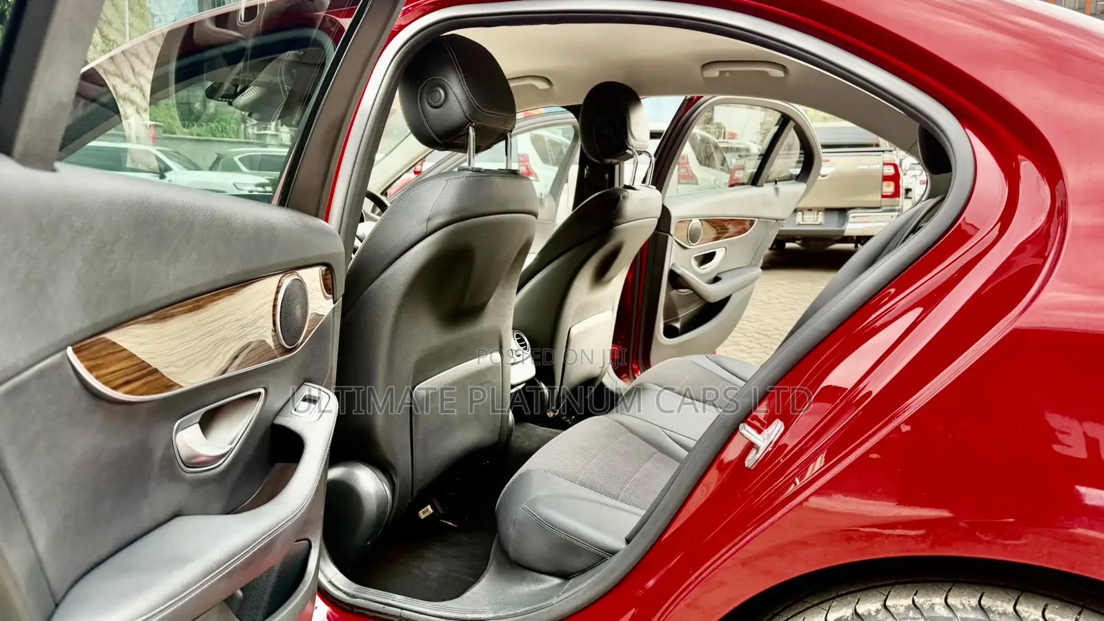 Mercedes-Benz C200 2018 Red
