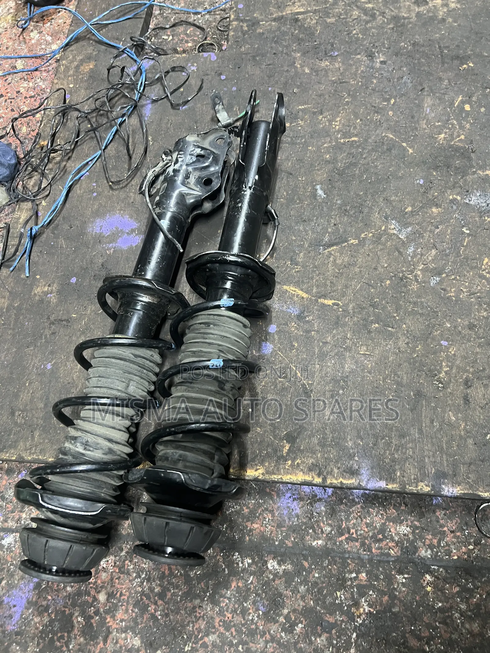 Front Shock Daihatsu Mira 2018