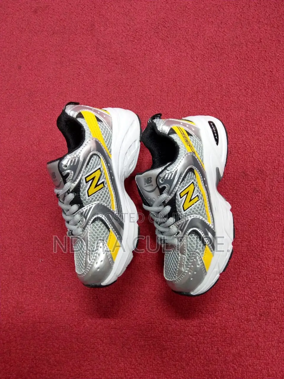 Smart Kids New Balance 530 Sneakers