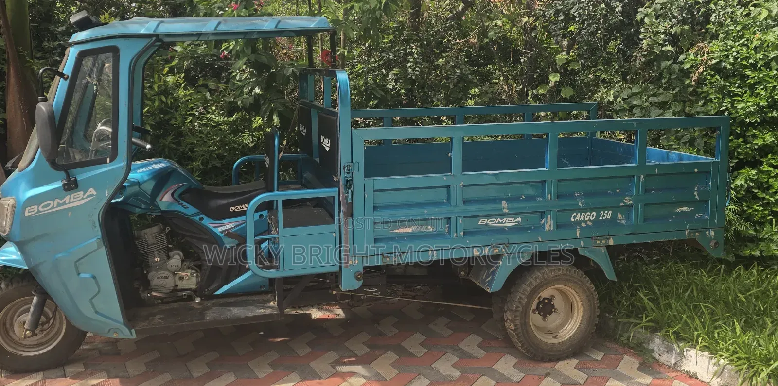 Bomba 250cc 2023 Blue