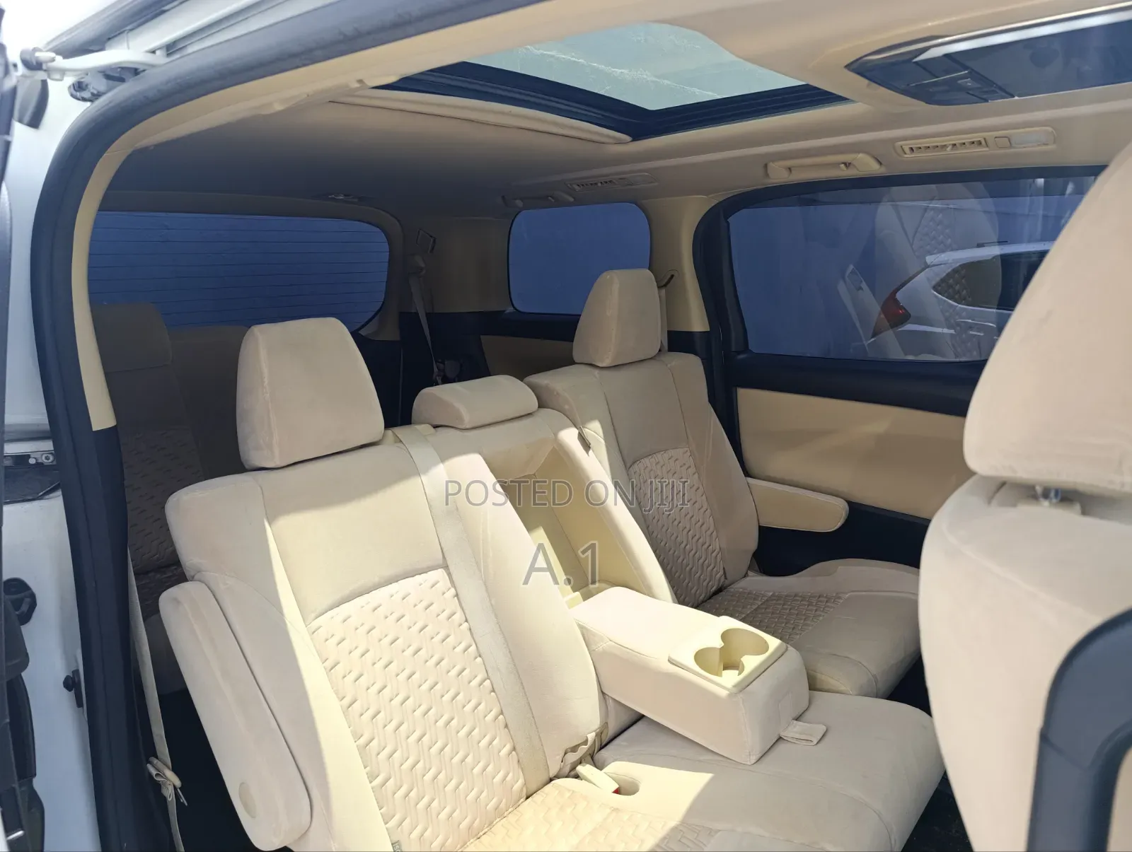 Toyota Alphard 2.5 Petrol FWD 2018 White