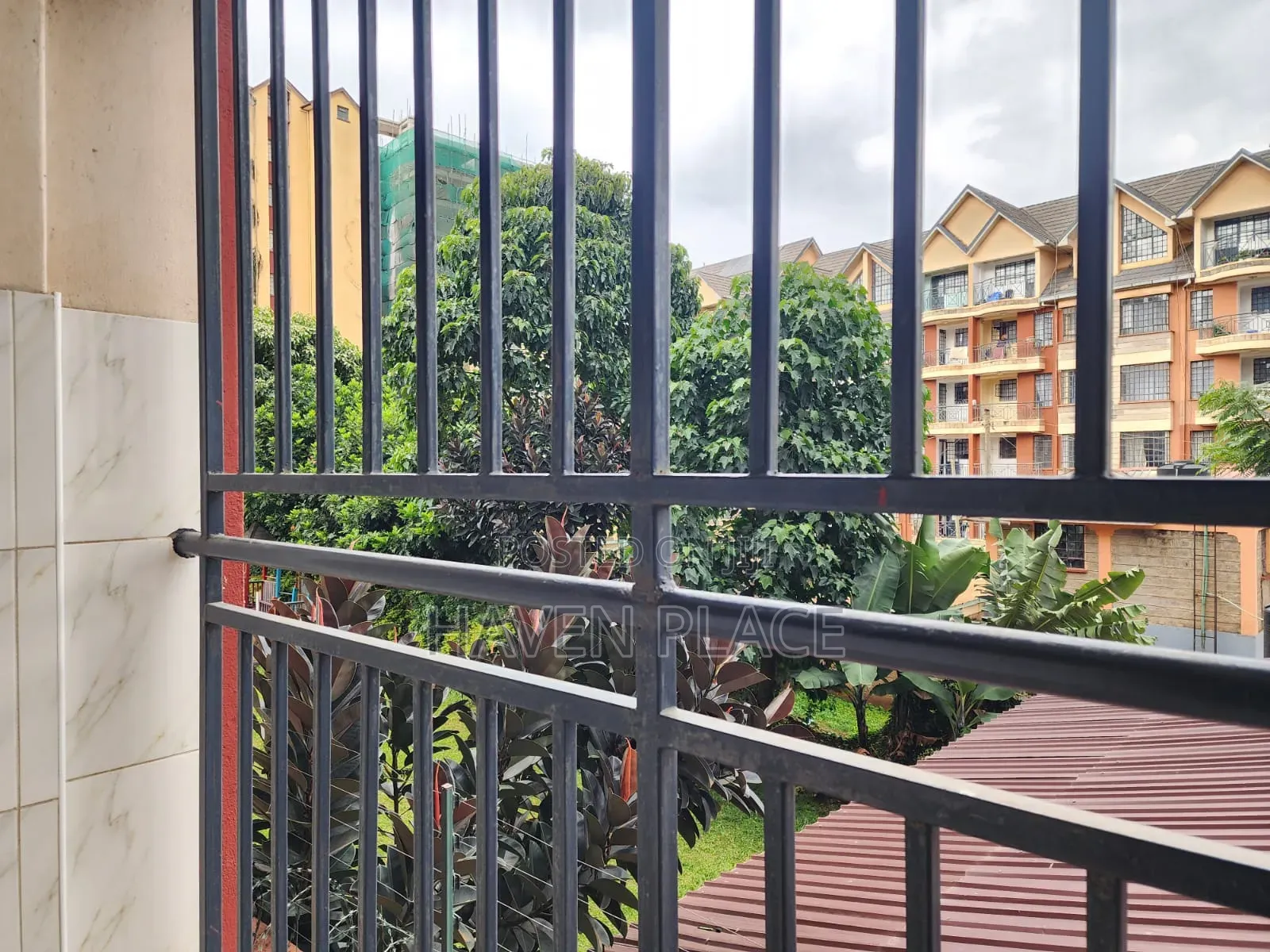 1 and Studio Bedroom Ruaka Near Quickmart