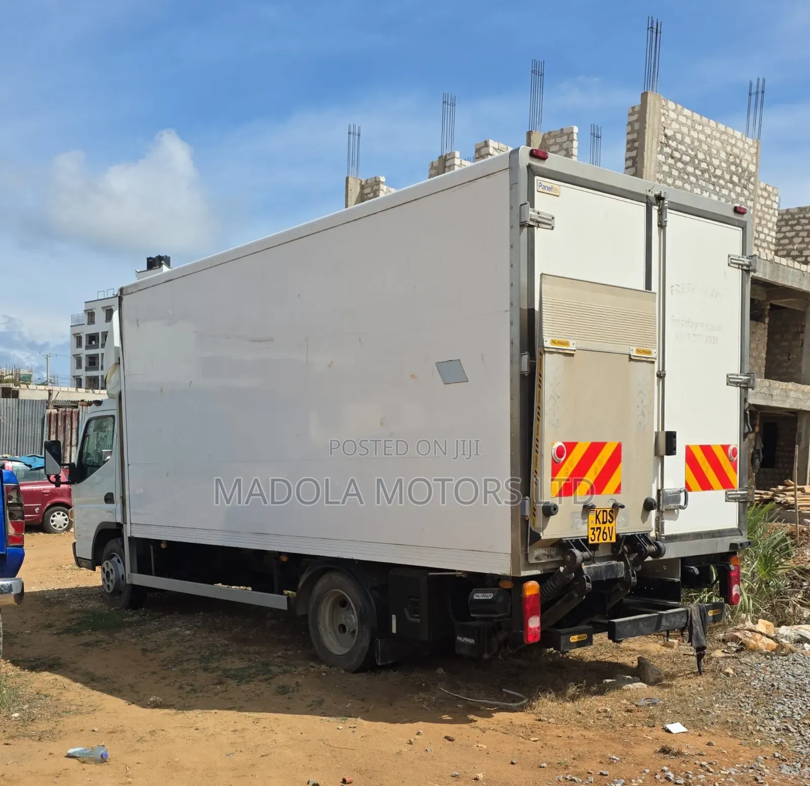 Mitsubishi Fuso Canter Truck