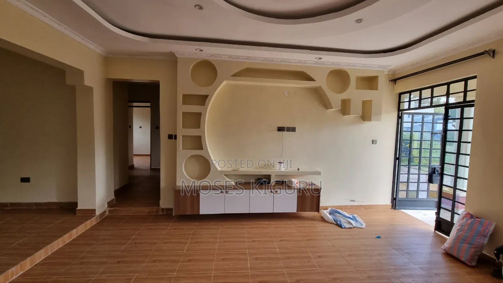 3bdrm Bungalow in Kimunyu, Kenyatta Road / Theta for sale