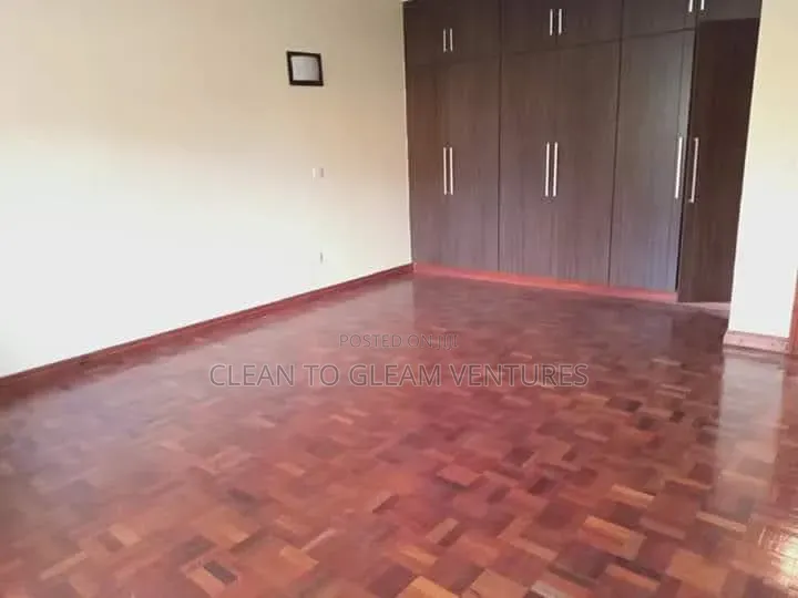Tng, Woodblocks, Parquets, Planks. Wooden Flooring Specialists.