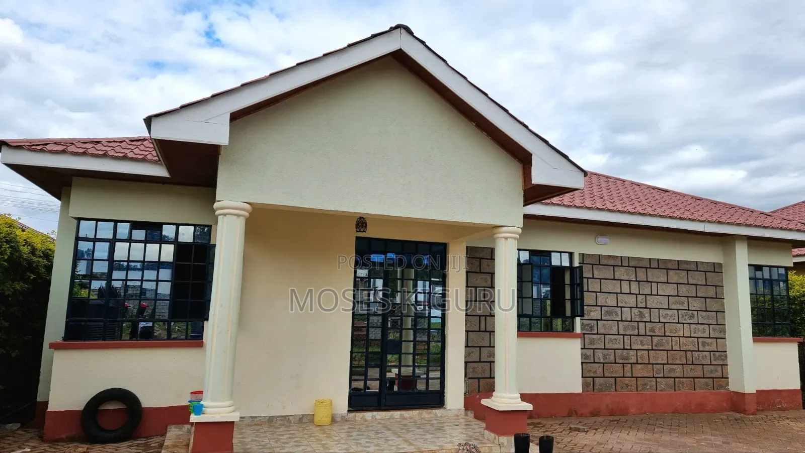 3bdrm Bungalow in Kimunyu, Kenyatta Road / Theta for sale