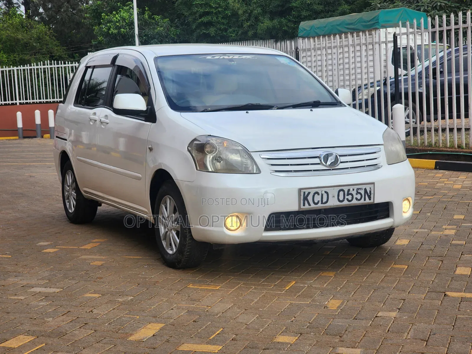 Toyota Raum 2008 Pearl