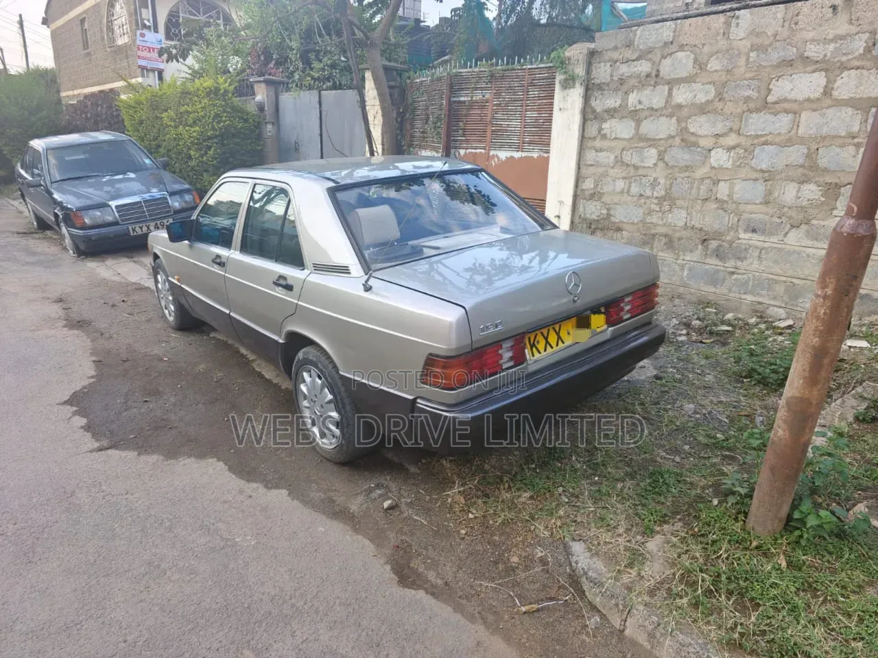 Mercedes-Benz 190E 1988 Gray