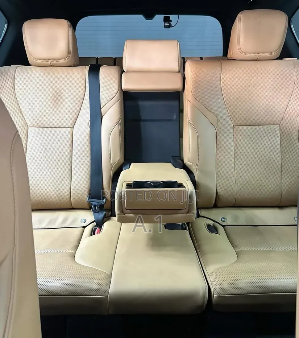 Lexus LX 600 2022 White