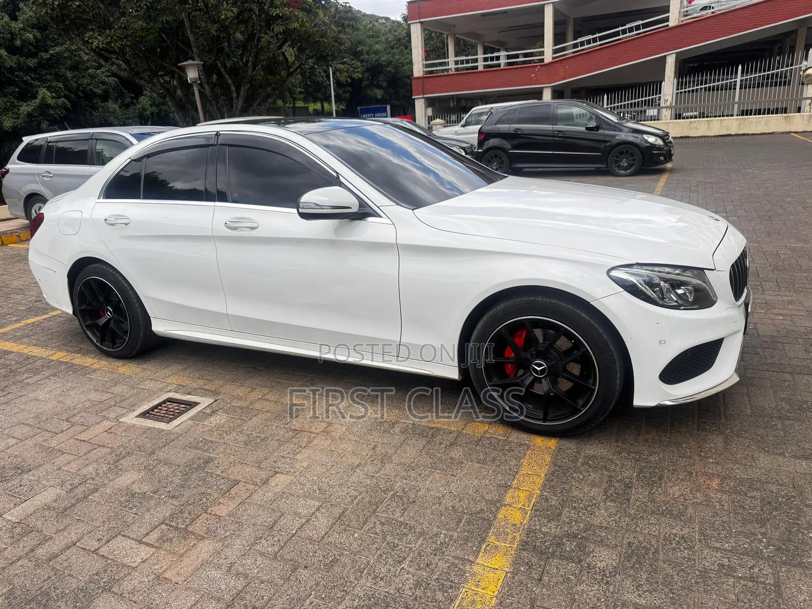 Mercedes-Benz C200 2017 White