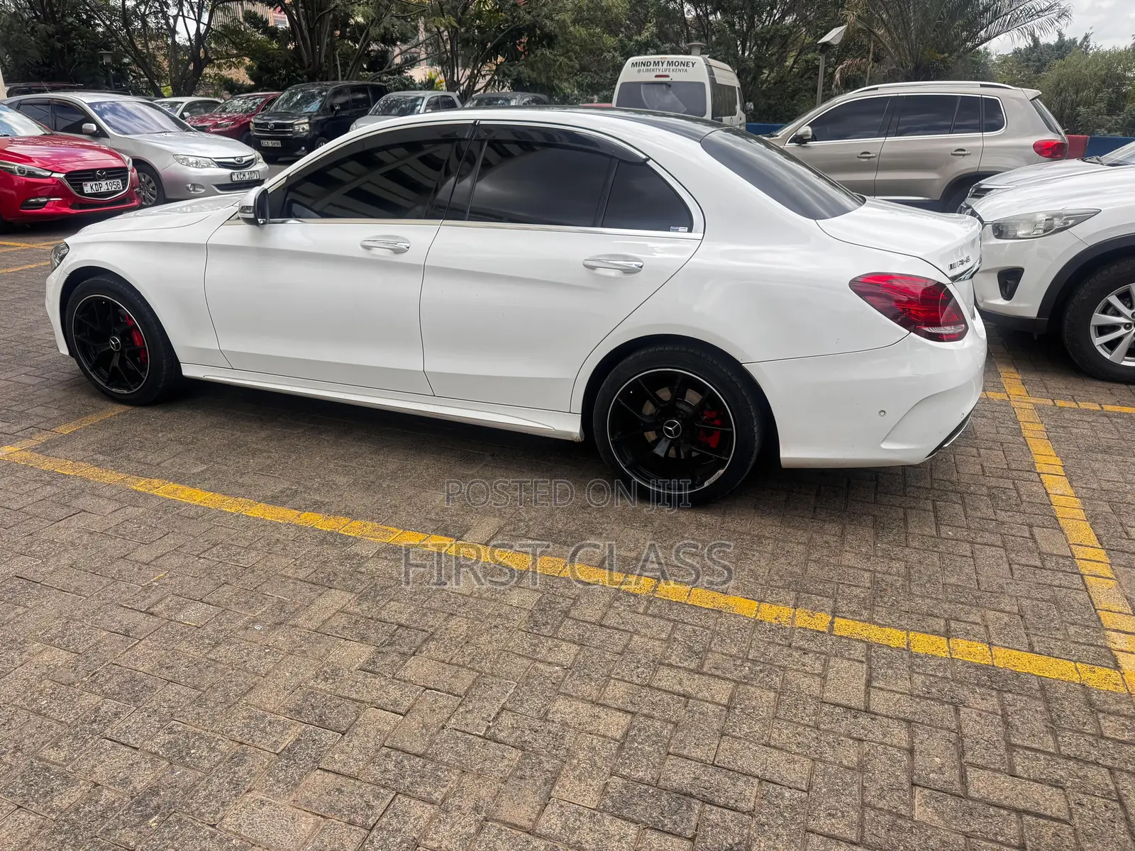 Mercedes-Benz C200 2017 White