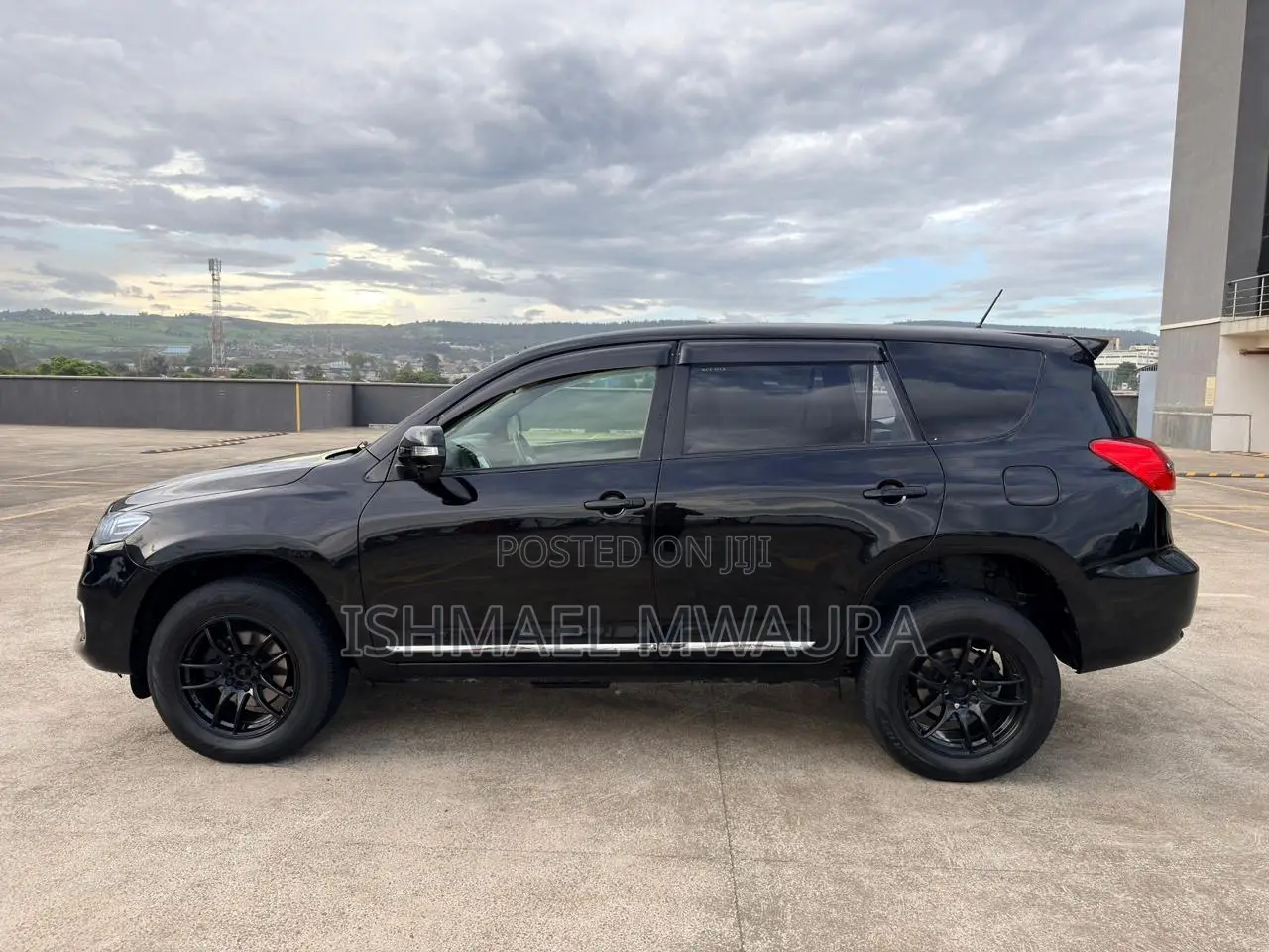 Toyota Vanguard 2012 Black