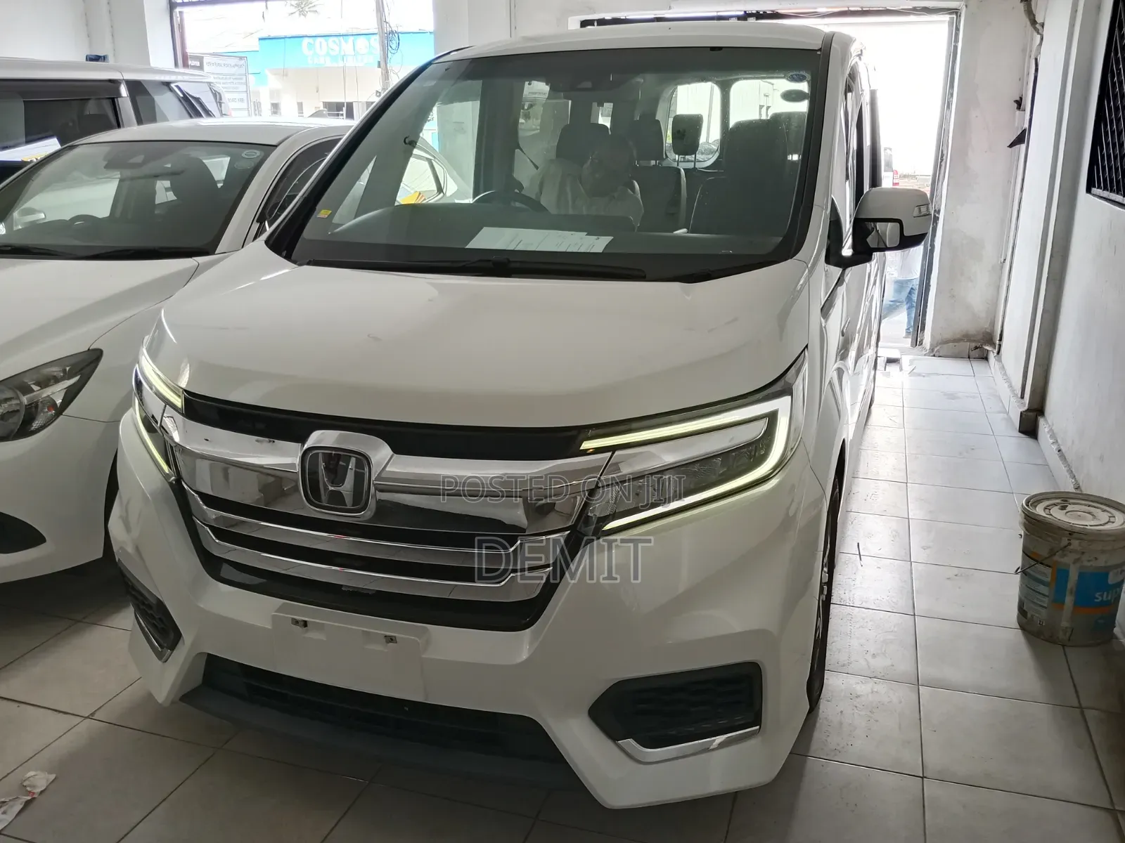 Honda Stepwgn 2019 Pearl