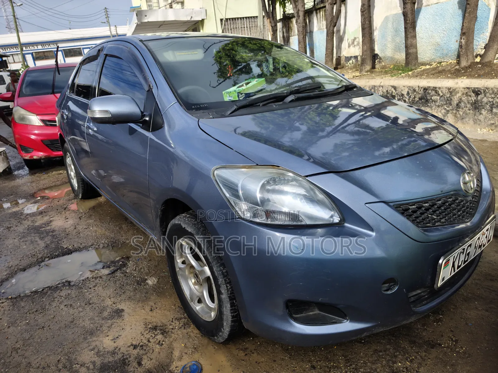 Toyota Belta 2009 Blue