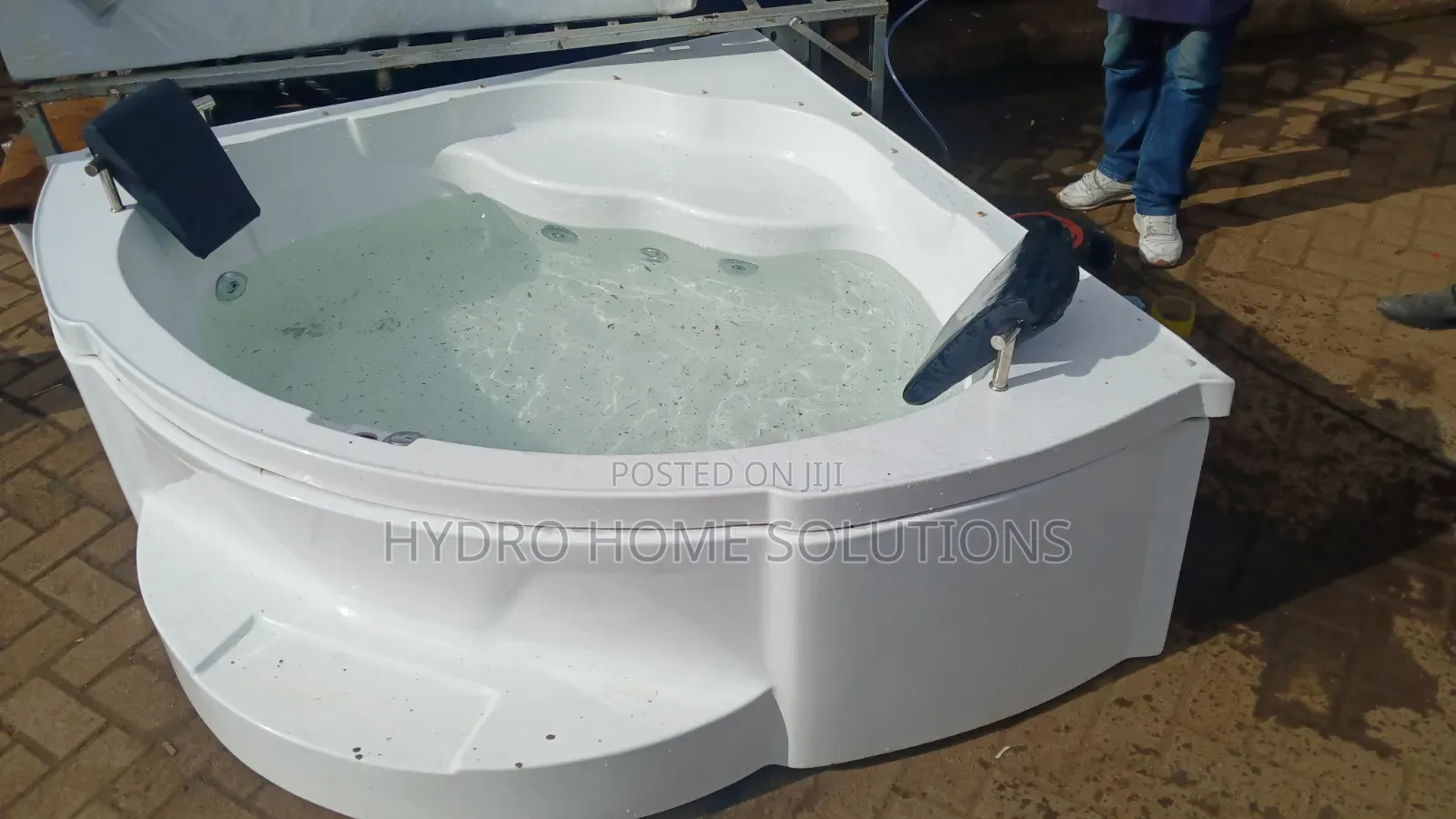 Luxury Corner Jacuzzi Bathtub – Relaxation Meets Elegance