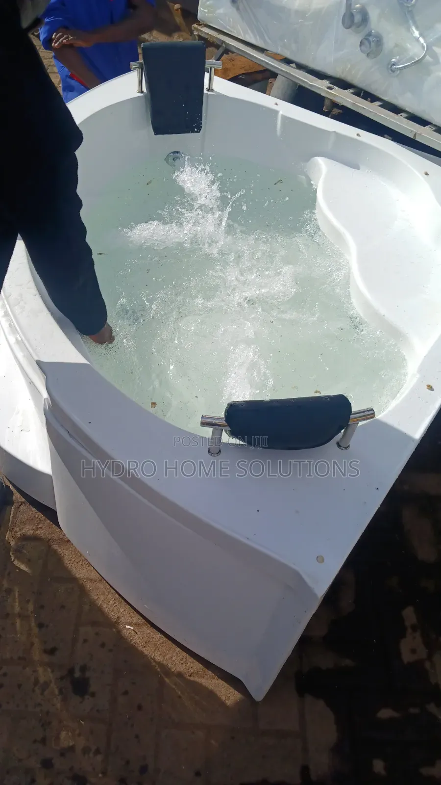 Luxury Corner Jacuzzi Bathtub – Relaxation Meets Elegance