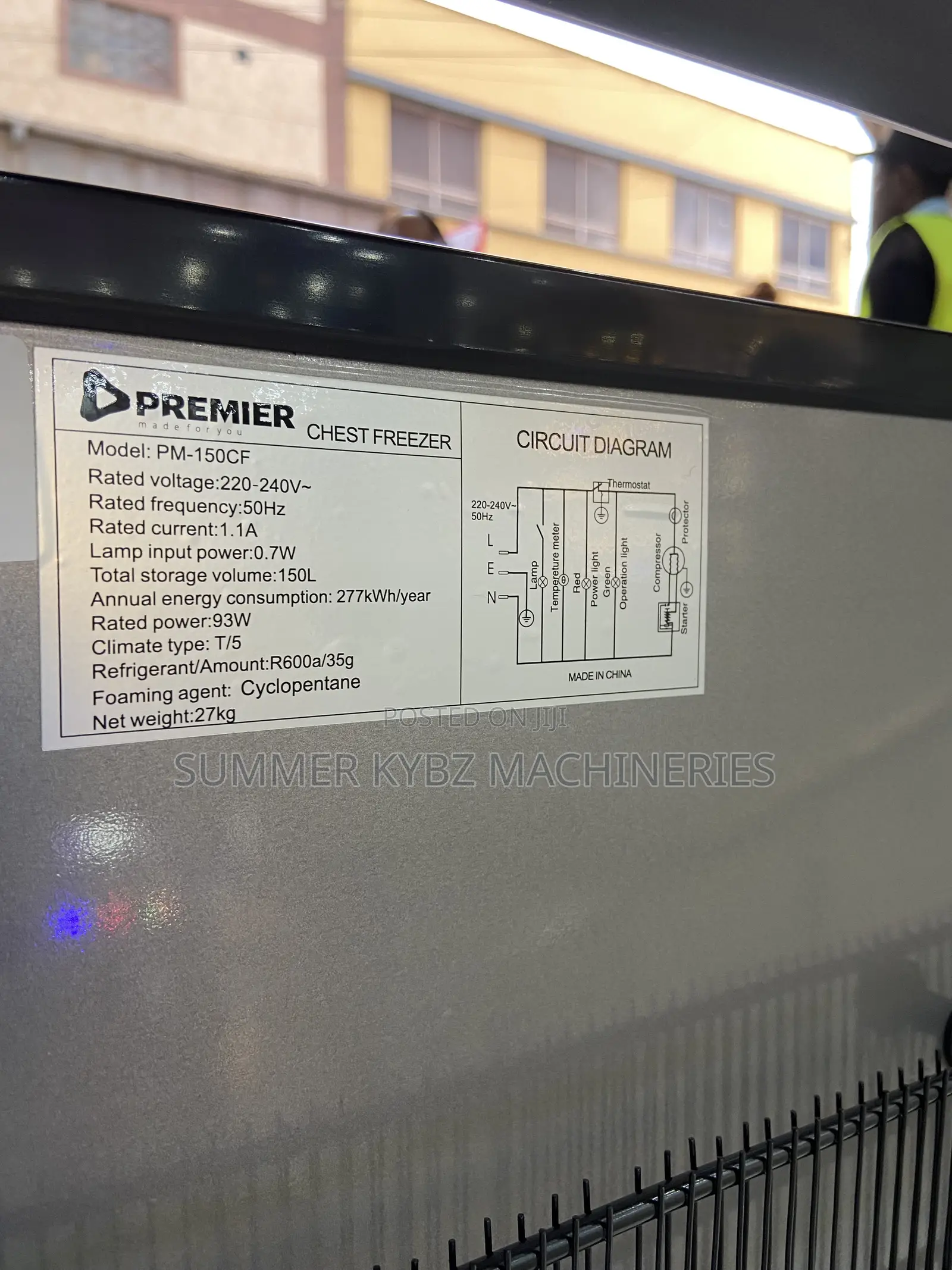 Premier Chest Freezer 150 Litres
