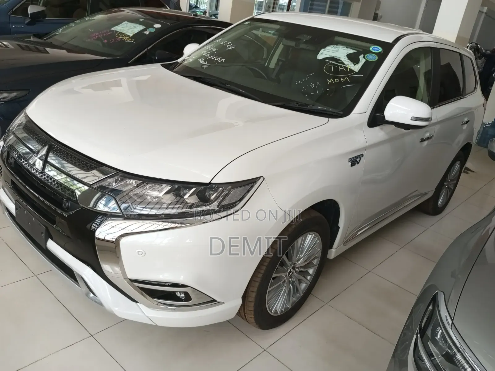 Mitsubishi Outlander 2.0 PHEV AWD 2019 Pearl