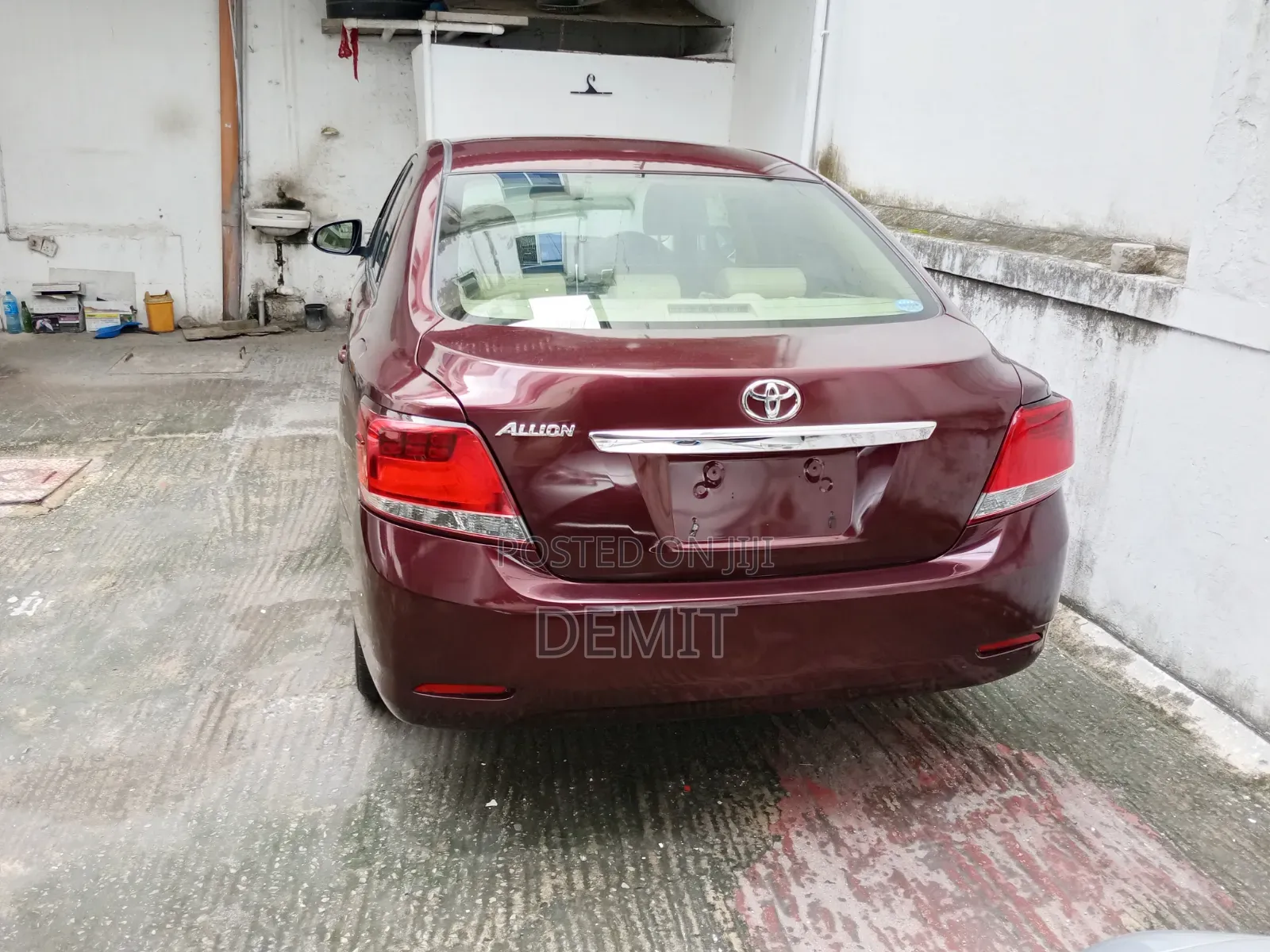 Toyota Allion 2018 Maroon