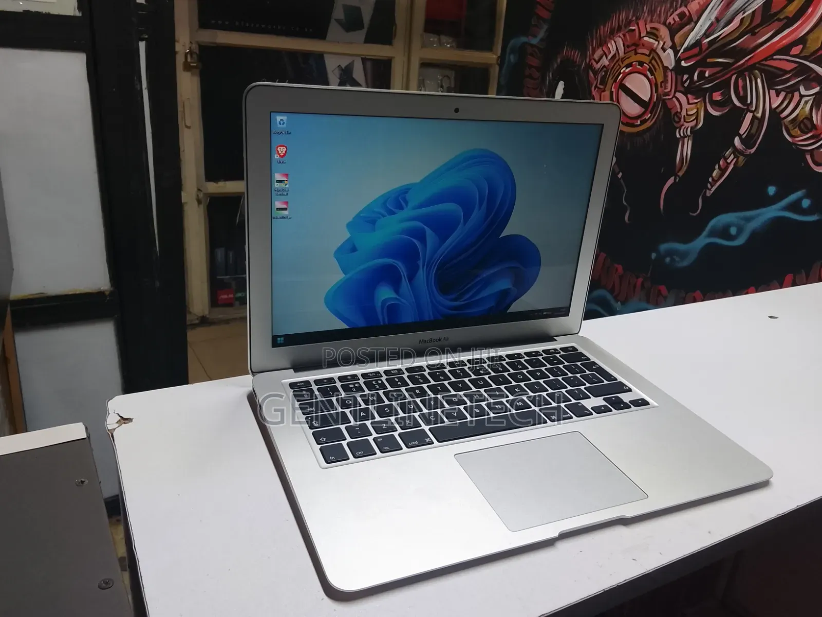 Laptop Apple MacBook Air 2017 8GB Intel Core i5 SSD 128GB