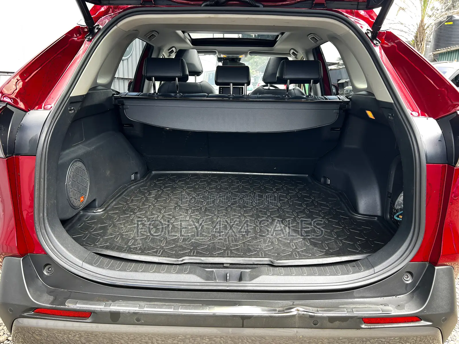 Toyota RAV4 Hybrid 2020 Red