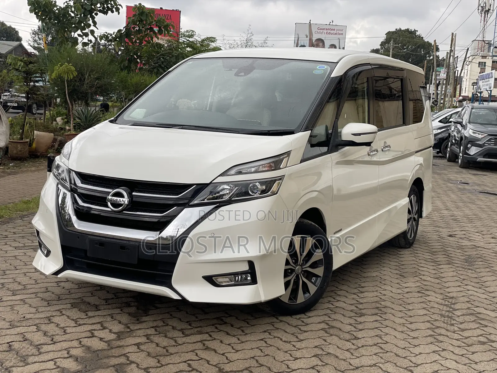 Nissan Serena 2019 White