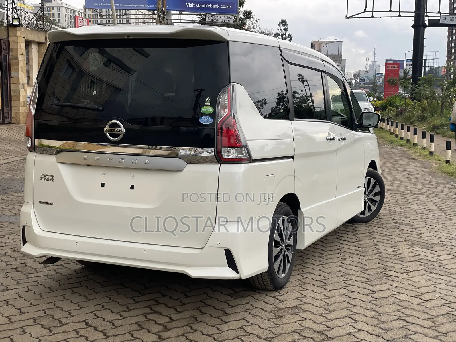 Nissan Serena 2019 White