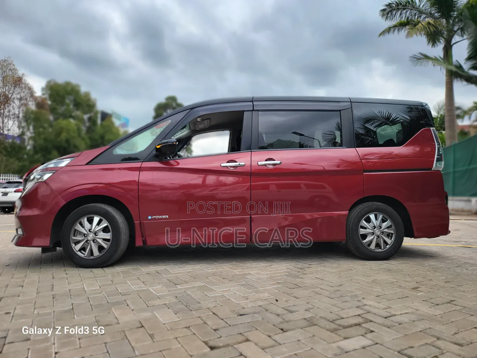 Nissan Serena 2019 Maroon
