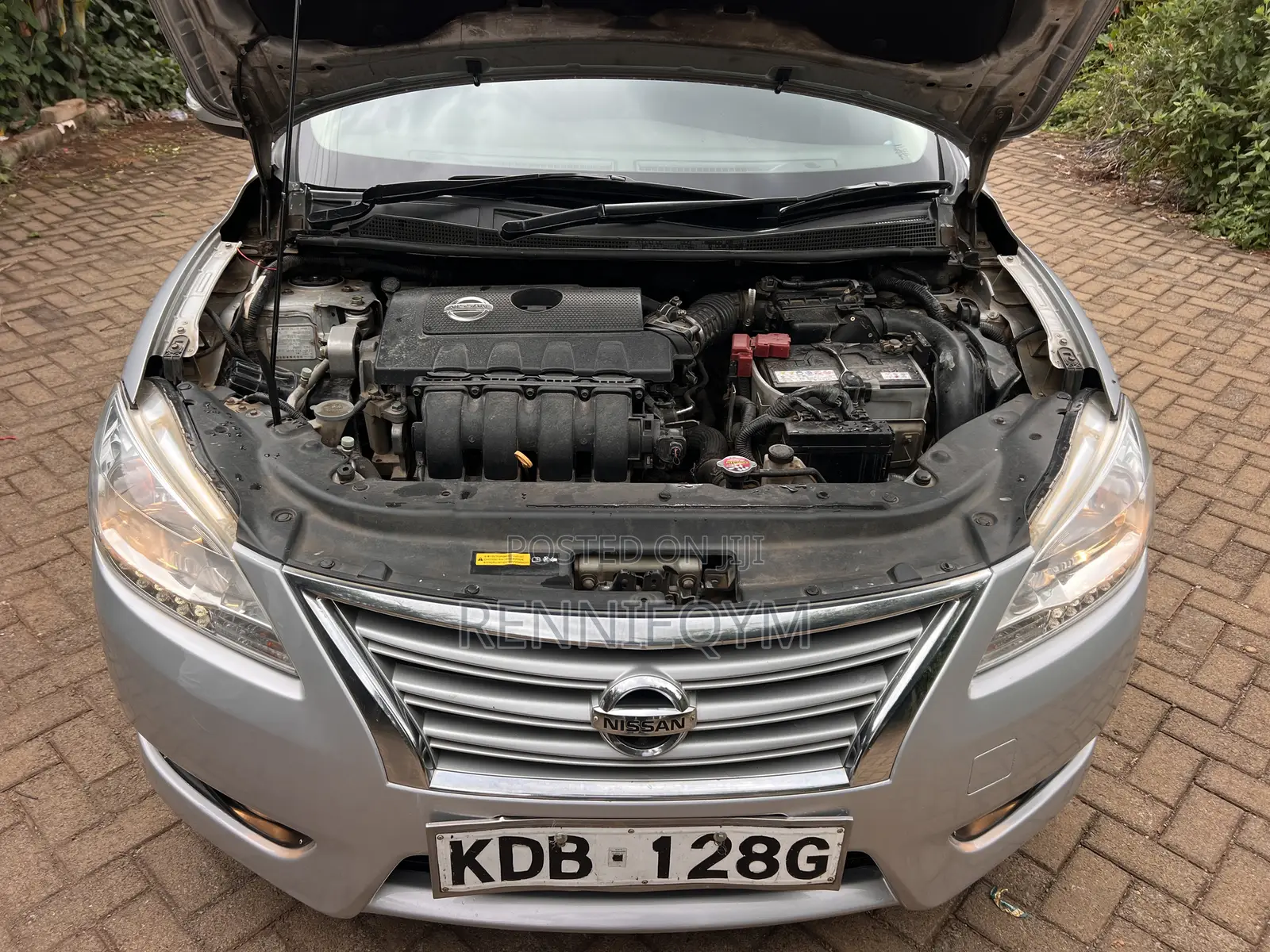 Nissan Bluebird 2014 Silver
