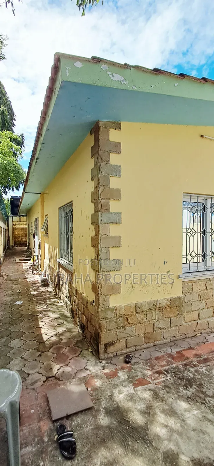 3bdrm Bungalow in Bamburi, Mtambo for sale