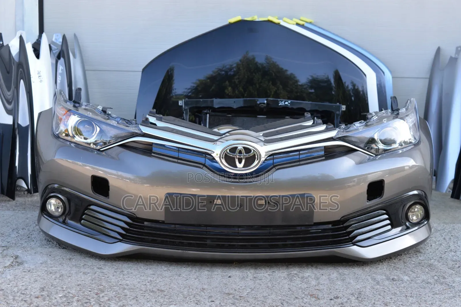 Auris 2016/2017 Bonnets and Bumpers