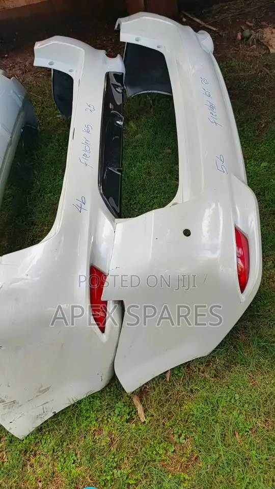 Fielder 165 Flawless White Bumper