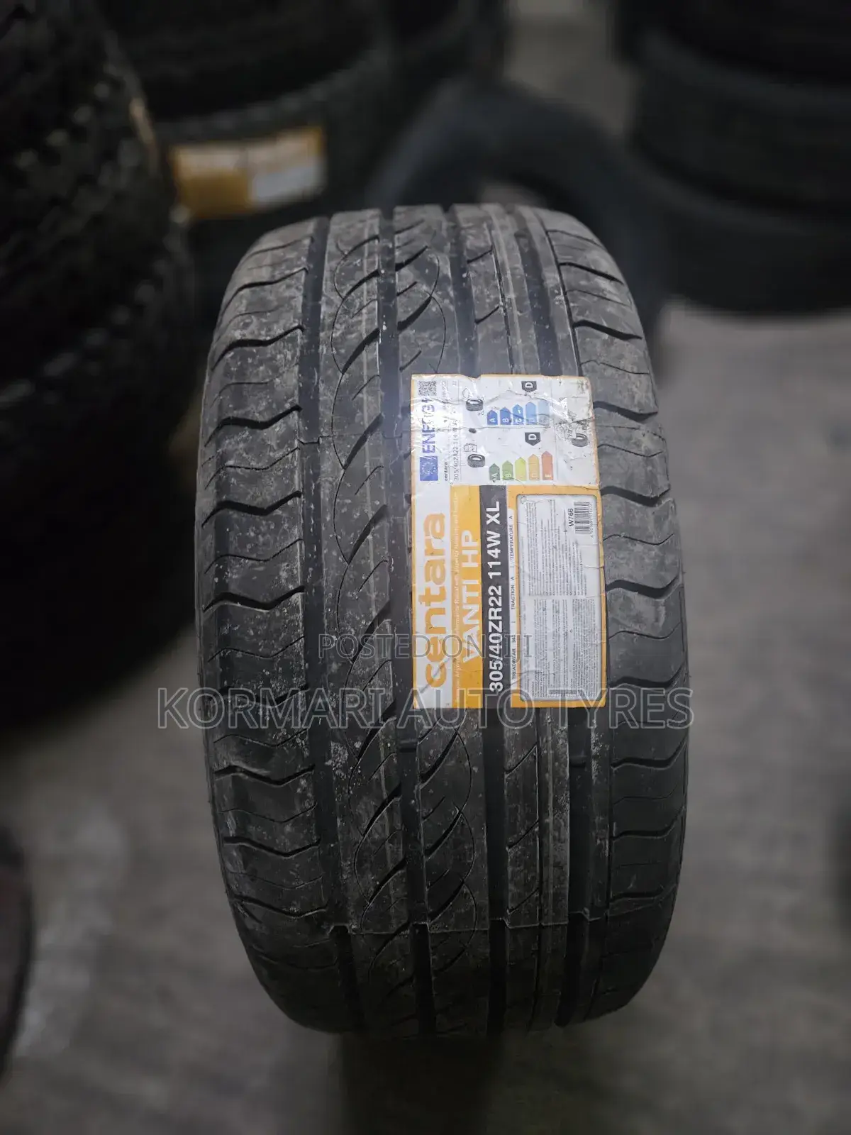 305/40r22 Centara 114w