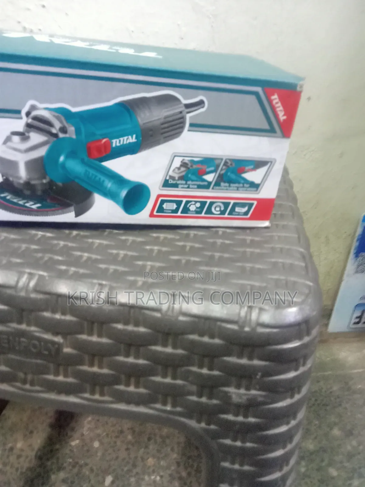 Total 710w Angle Grinder