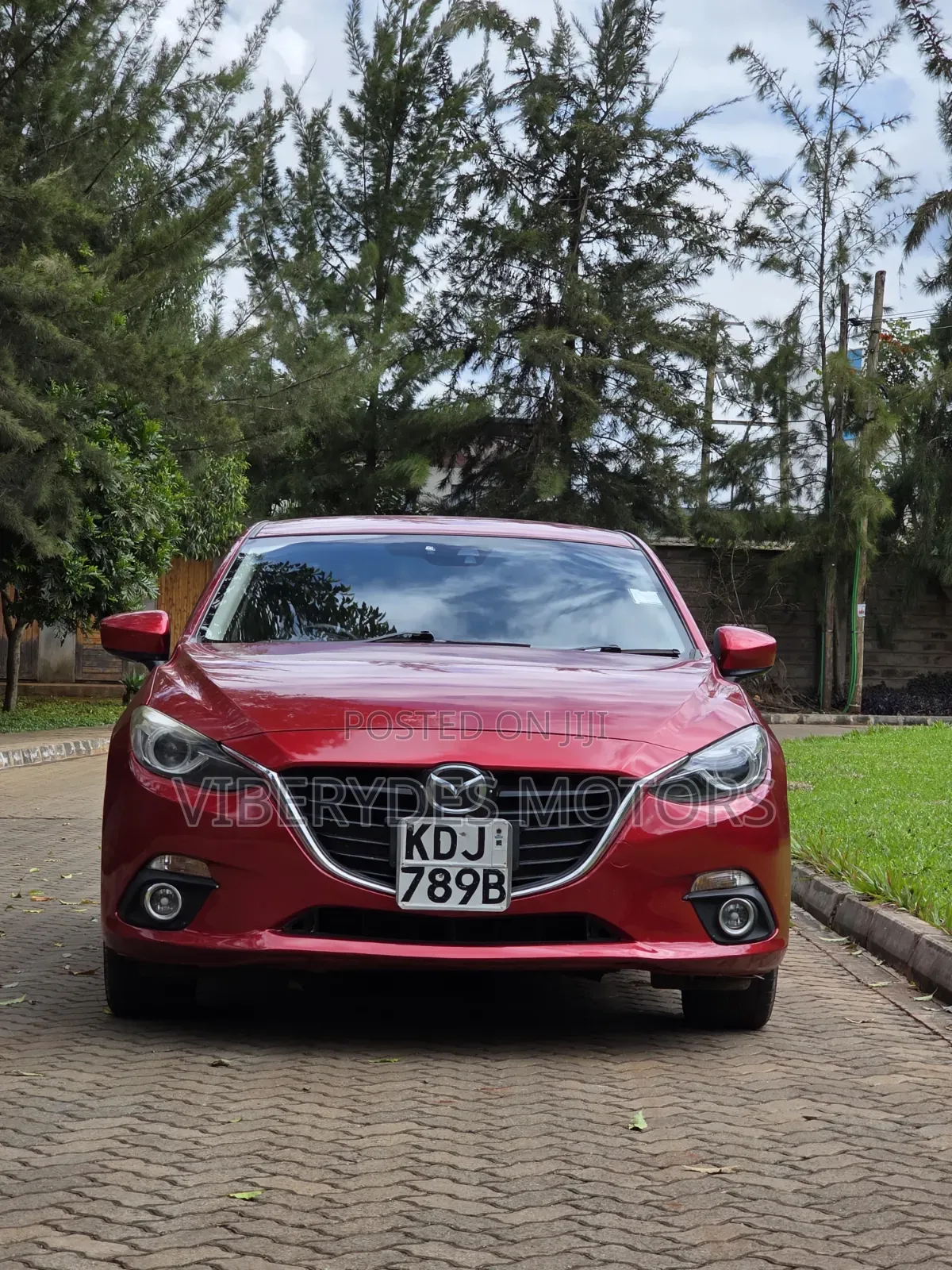 Mazda Axela 2015