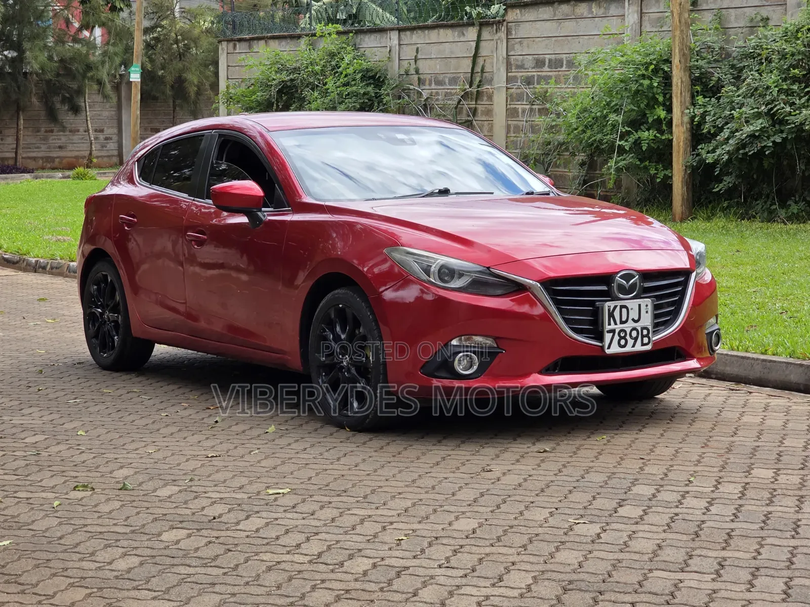 Mazda Axela 2015