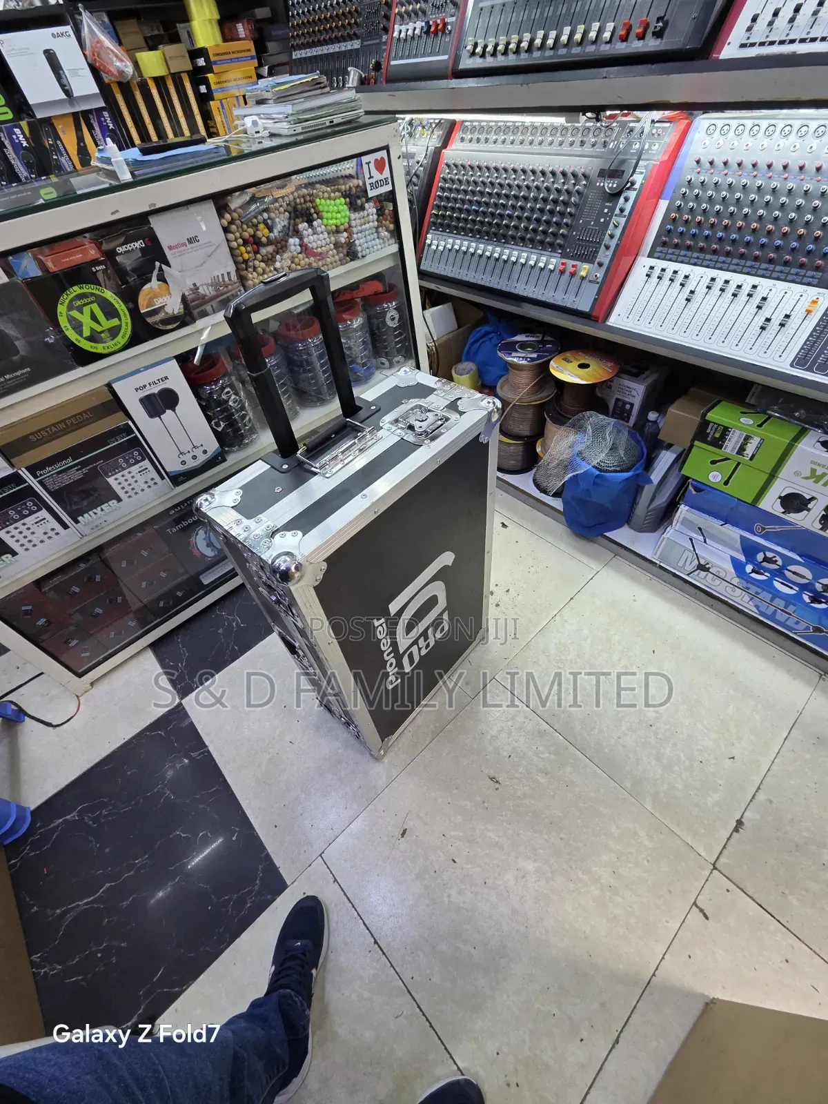 Pioneer Ddj-sr2 Flightcase With Glide Platform