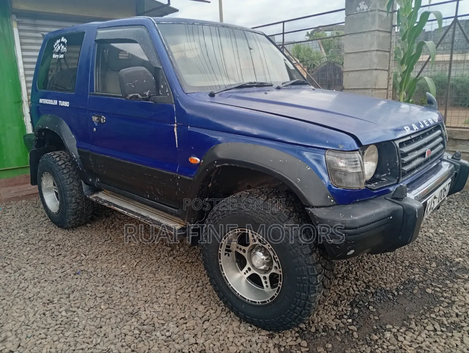 Mitsubishi Pajero Junior 1997 Blue