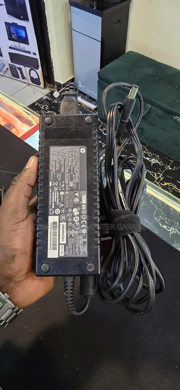 Hp 135w Ac Power Adapter Original Xuk Adapter